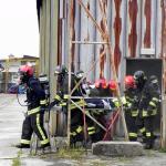 estrazione ferito dall'hangar